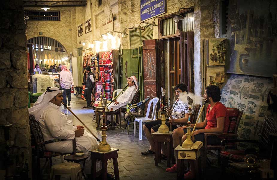 Shoppen in een souk in Doha