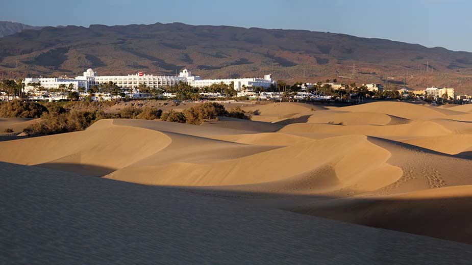 De bekende duinen van Maspalomas op Gran Canaria