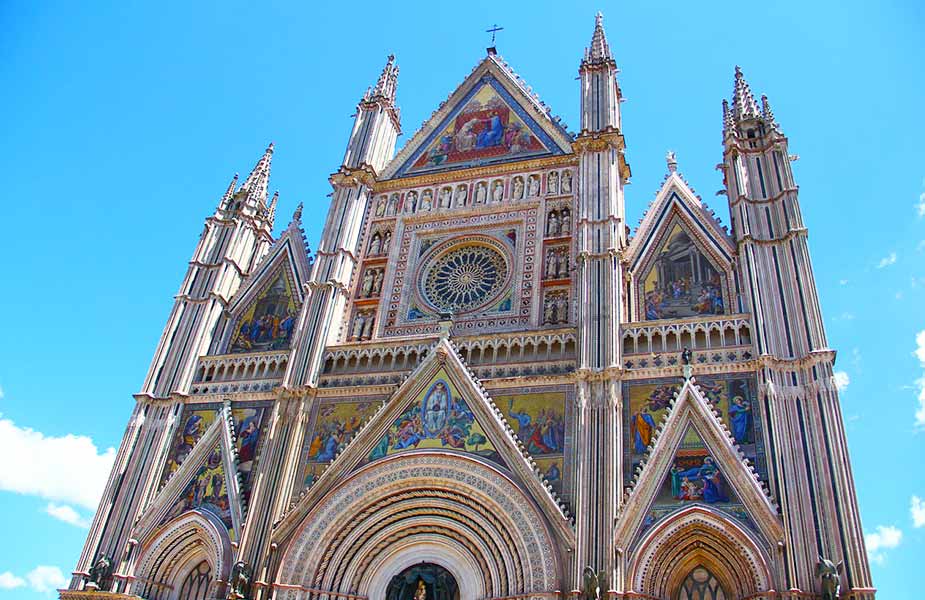 Gevel van de kerk in Orvieto in Umbrie