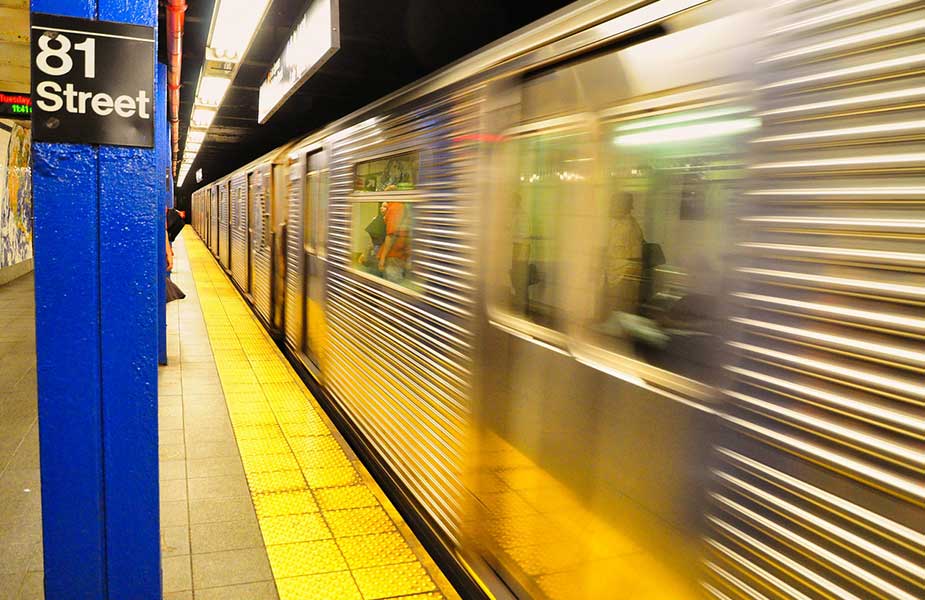 Metro op een station in New York