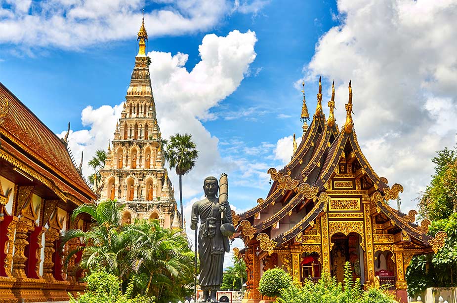 Buiten aanzicht van de Wiang Kum Kam Tempel in Thailand