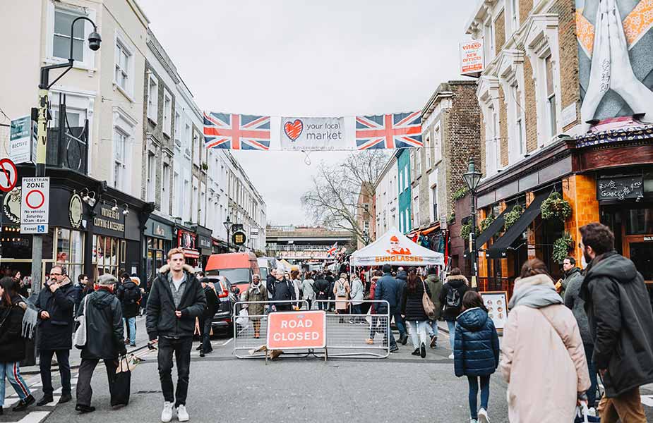 De straat van Notting Holl in Londen