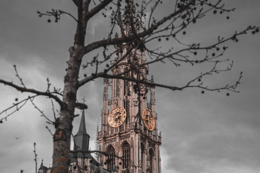 48 uur in Antwerpen, de Onze Lieve Vrouwekathedraal