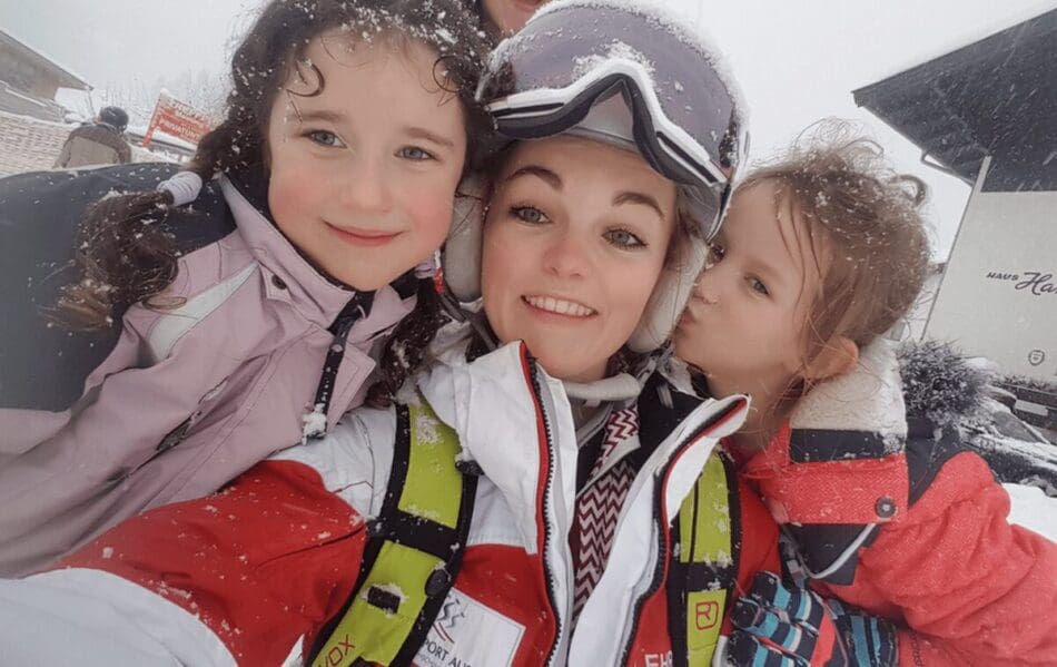 Op de foto met kinderen