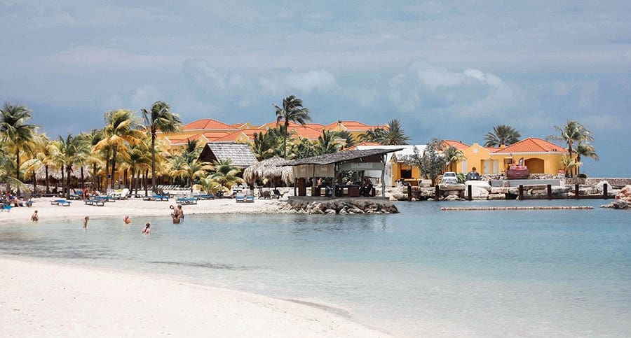 Een van de stranden op Curacao