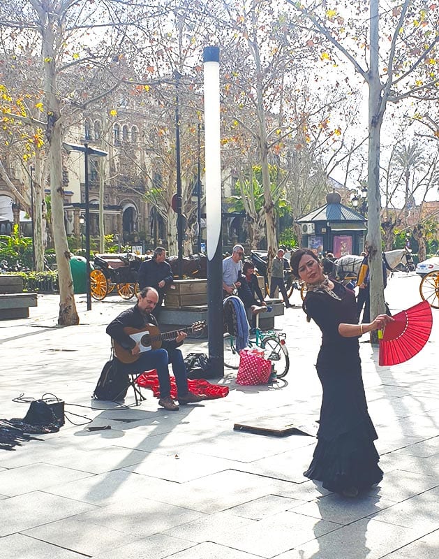 Flamenco danseres in park