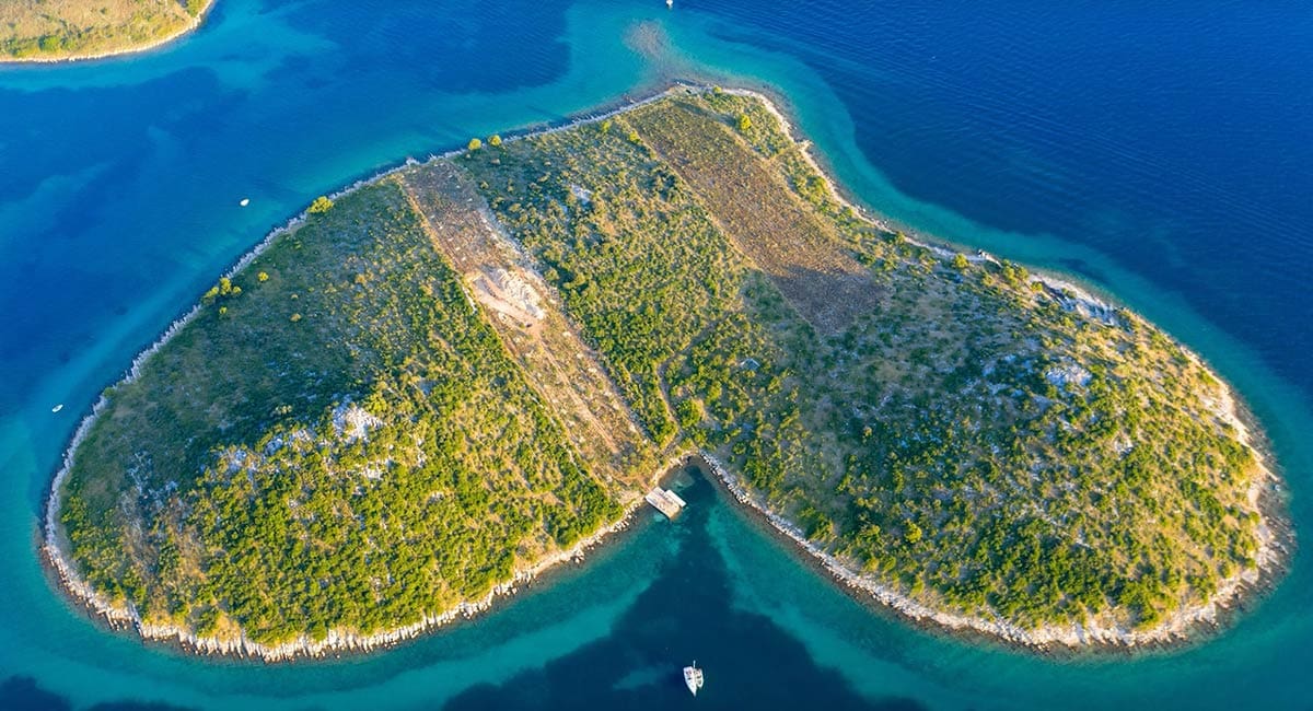 Het love island Galešnjak van boven