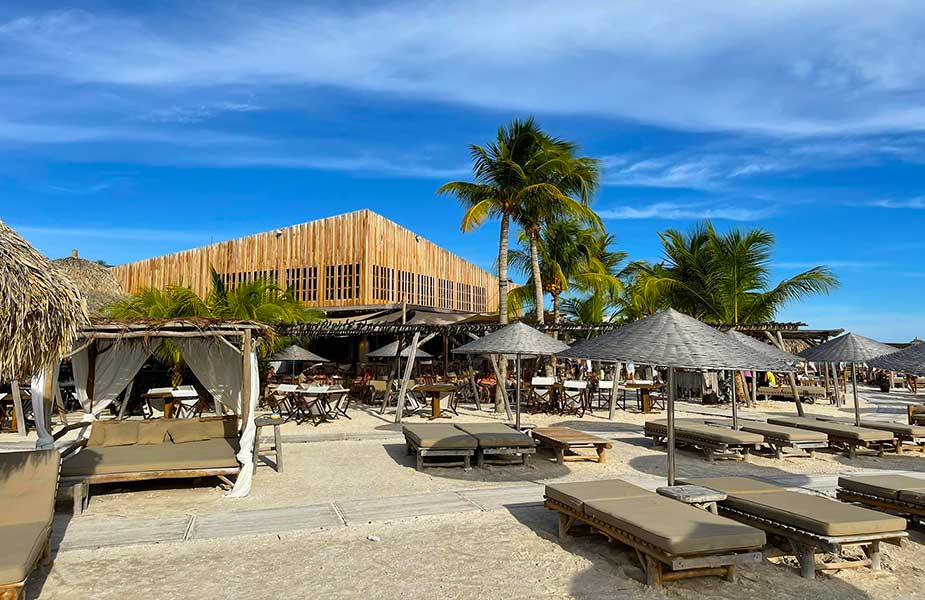 Beachclub Oasis Beach op Bonaire