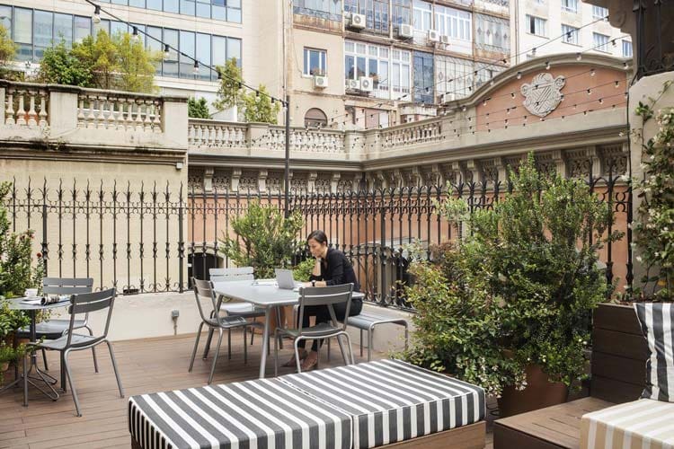 Tuin met terras van Hotel Praktik essens in Barcelona