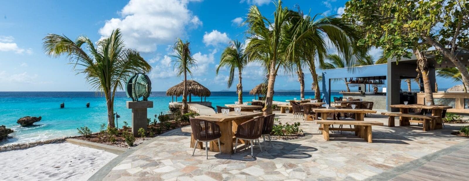 Terras aan zee op Bonaire