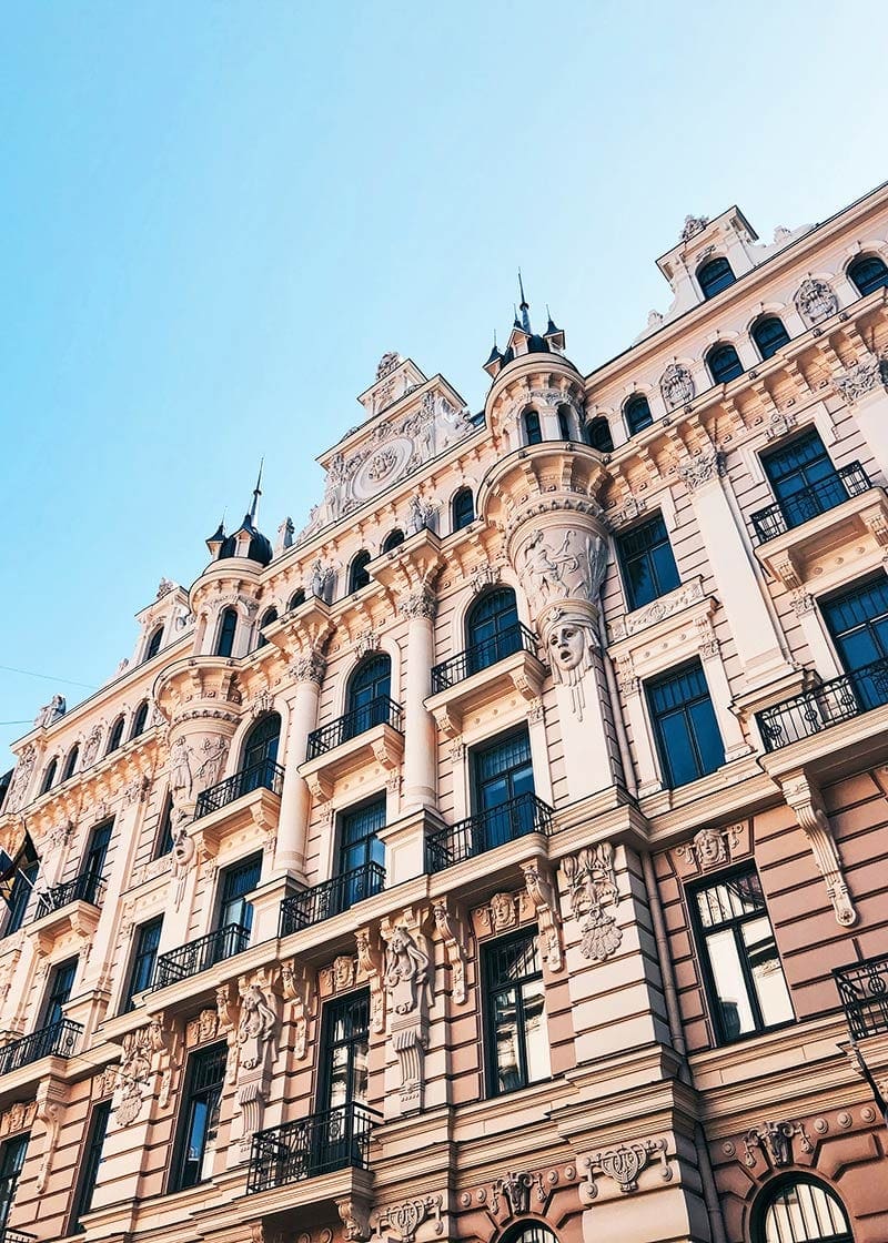 art nouveau gebouwen in Riga tijdens reis baltische staten