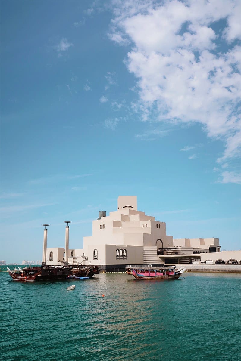 Museum of Islamic Art aan het water in Qatar welke je kunt bezoeken tijdens je reis naar Qatar