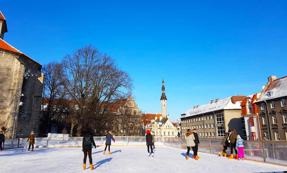 Schaatsen in centrum van Tallinn