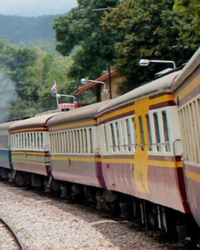 Typische trein in Thailand