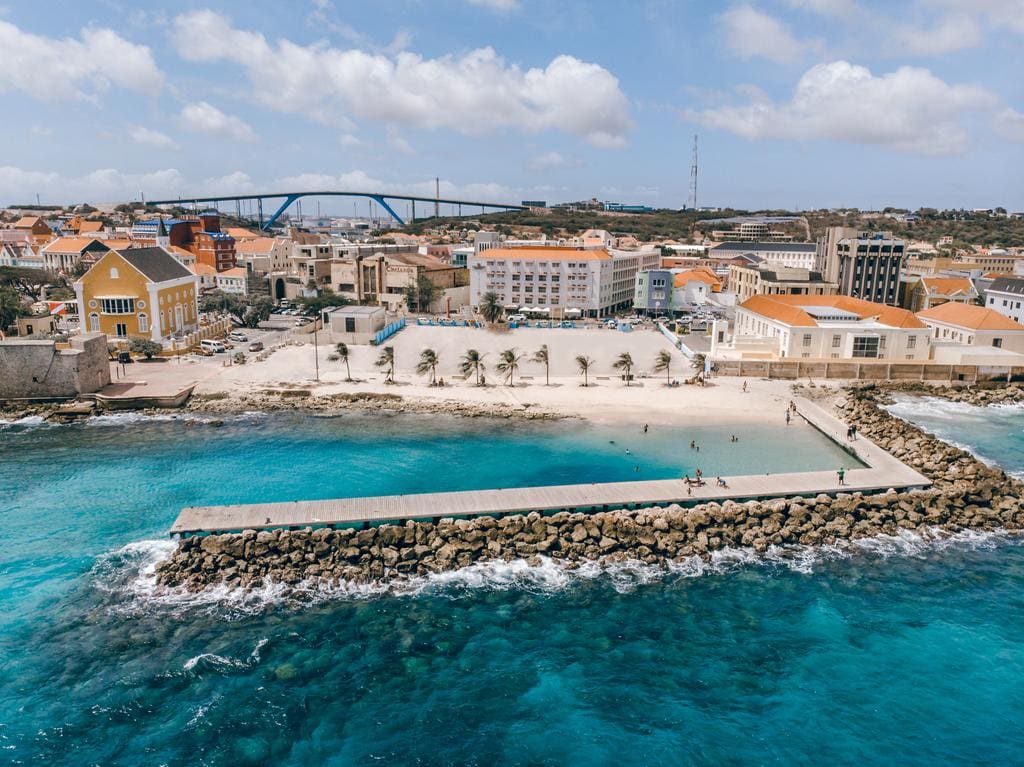 Strand bij City Suites & Beach Hotel op Curacao