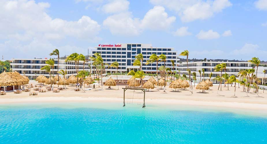 Strand van het hotel Corendon Mangrove Beach Resort Curacao