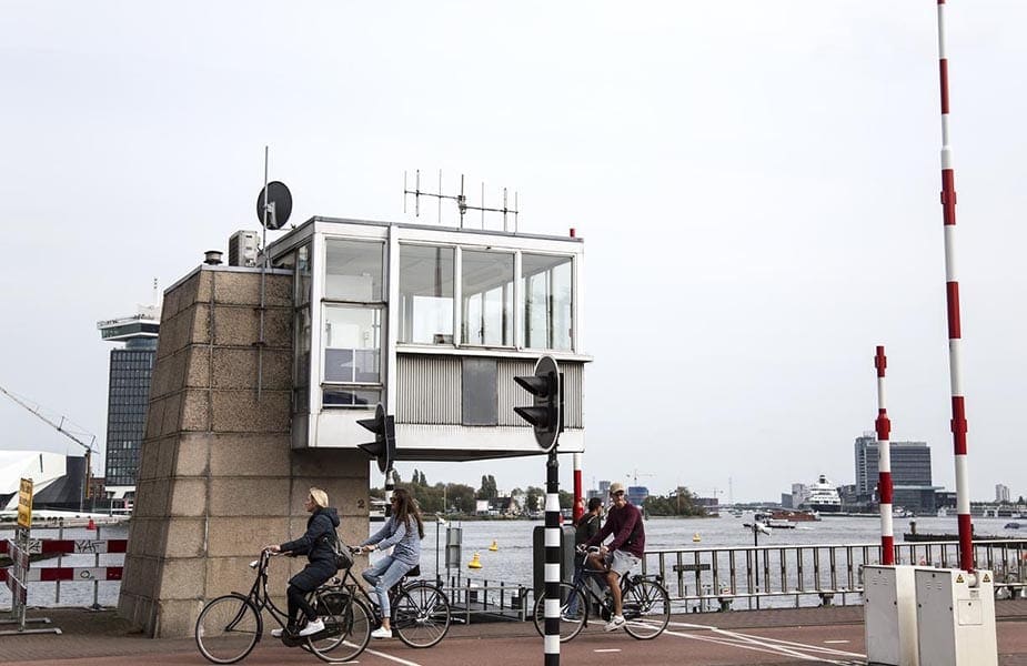 westerdoksbrug sweets amsterdam