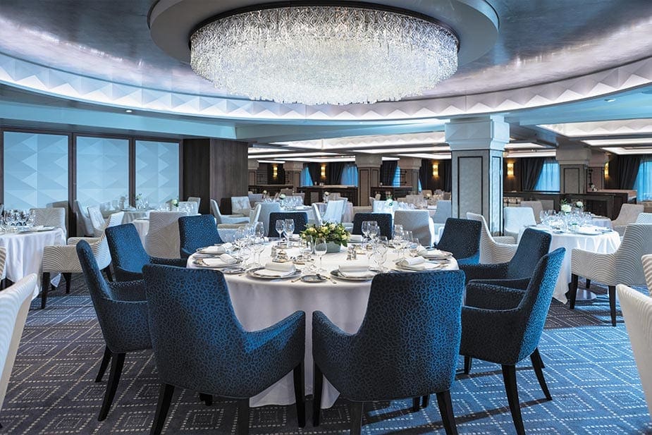 Restaurant Compasse Rose aan boord van de Seven Seas Mariner