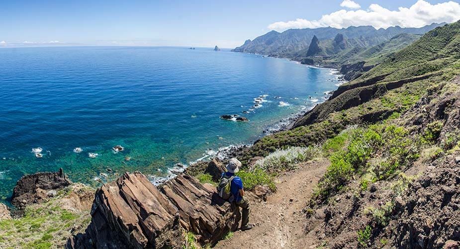 Uitzicht op zee en natuur bij Afur op Tenerife