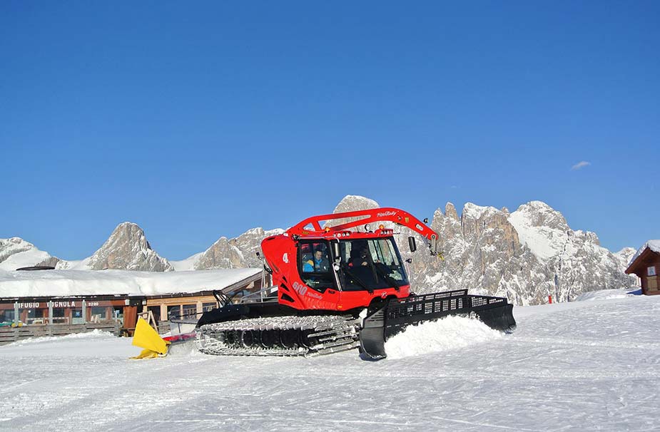 Tour met een piste bully in Italie