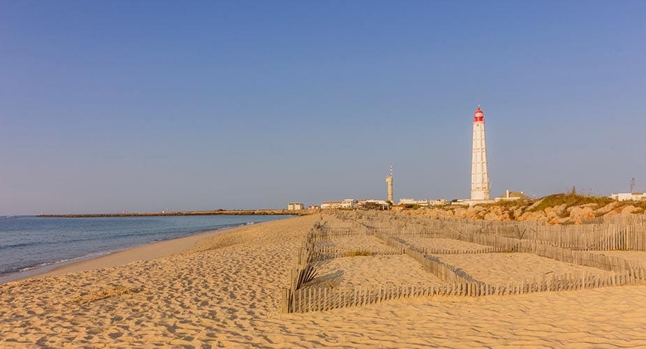 Praia do Farol mooiste stranden van de algarve