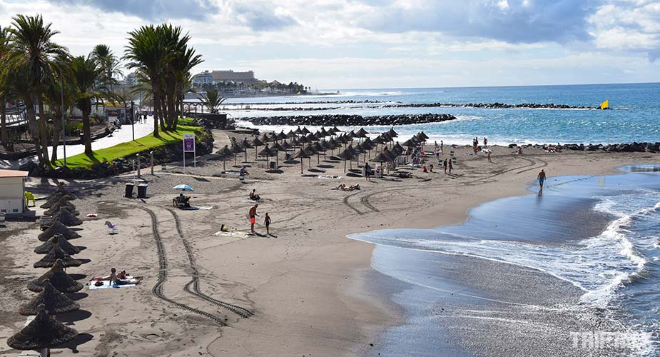 Zicht op Playa del Bobo in Playa de las Americas