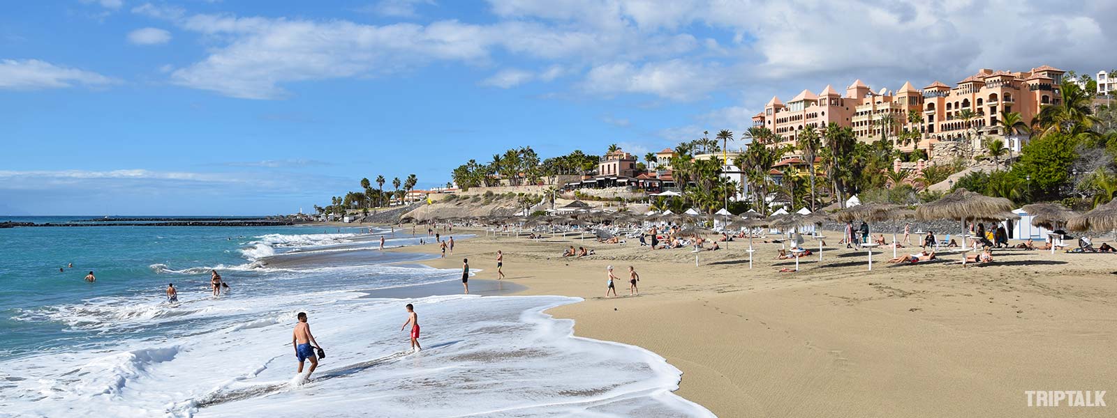 Het mooie strand van El Duque op Tenerife