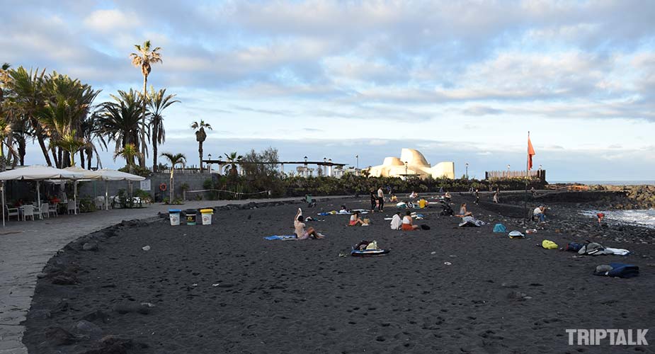 Mooiste sranden op Tenerife: het zwarte strand van Playa de Martianez