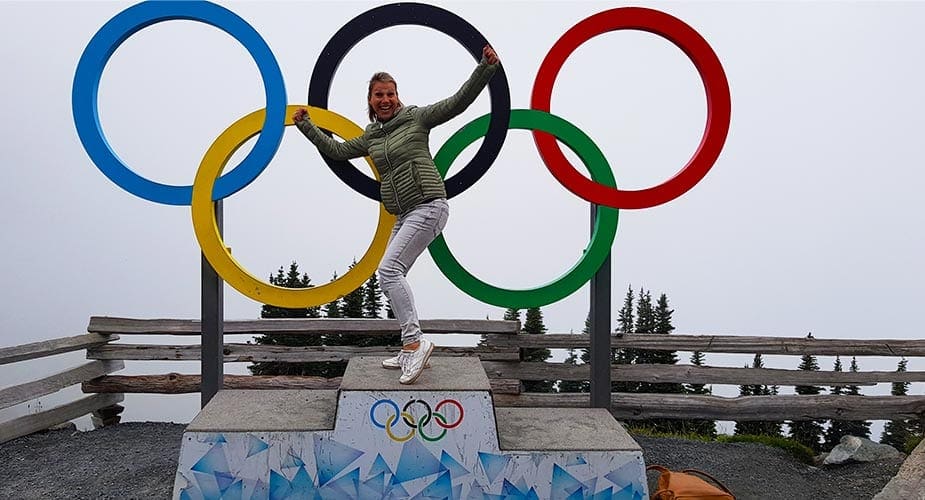 Pauline bij de olympische ringen