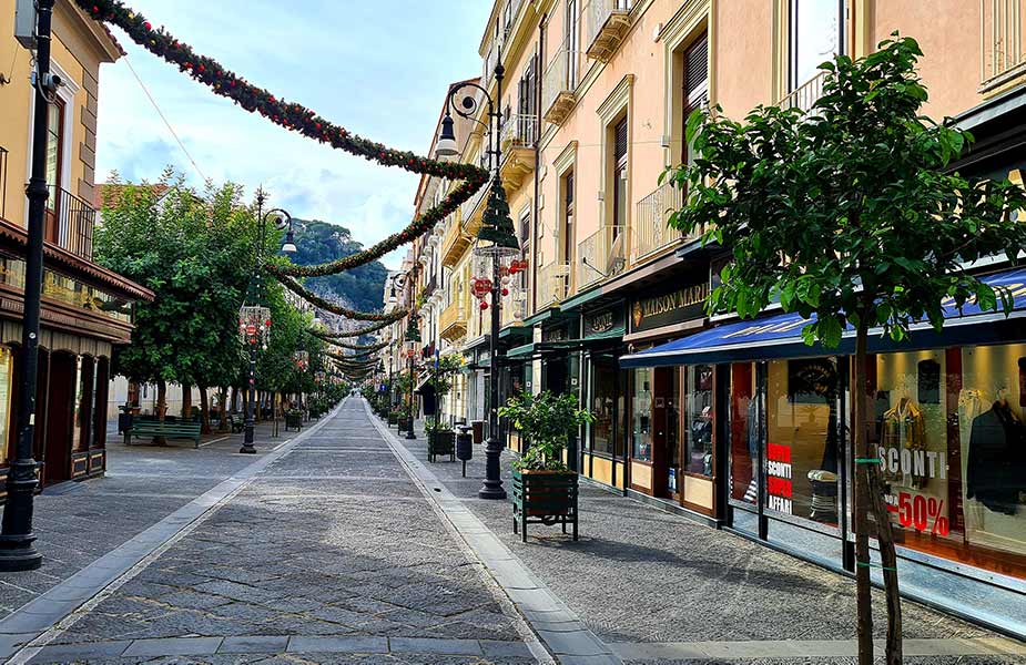 Straat in Sorrento in Italie