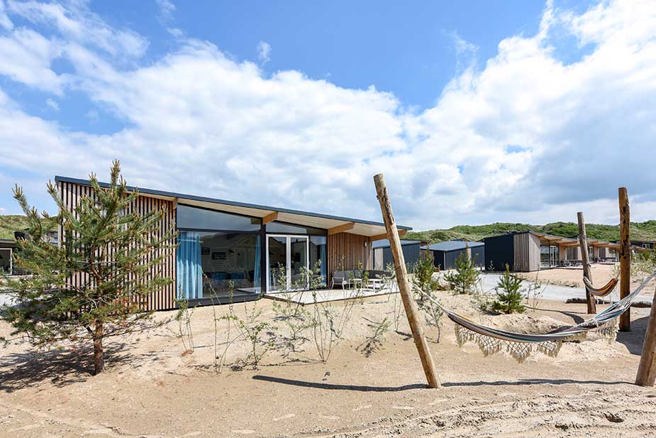 Vakantie aan zee in Nederland bij Roompot Qurios Bloemendaal aan Zee