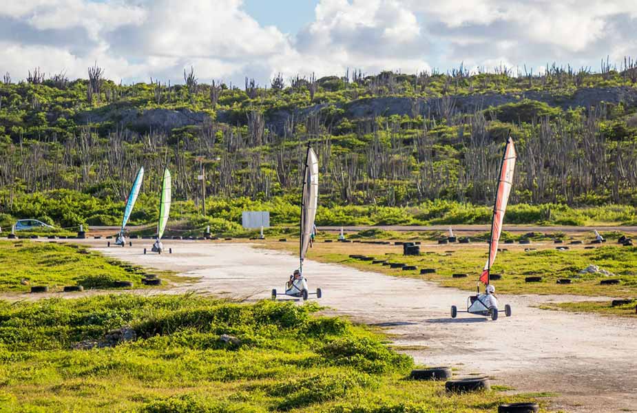 Leuk, landzeilen op Bonaire