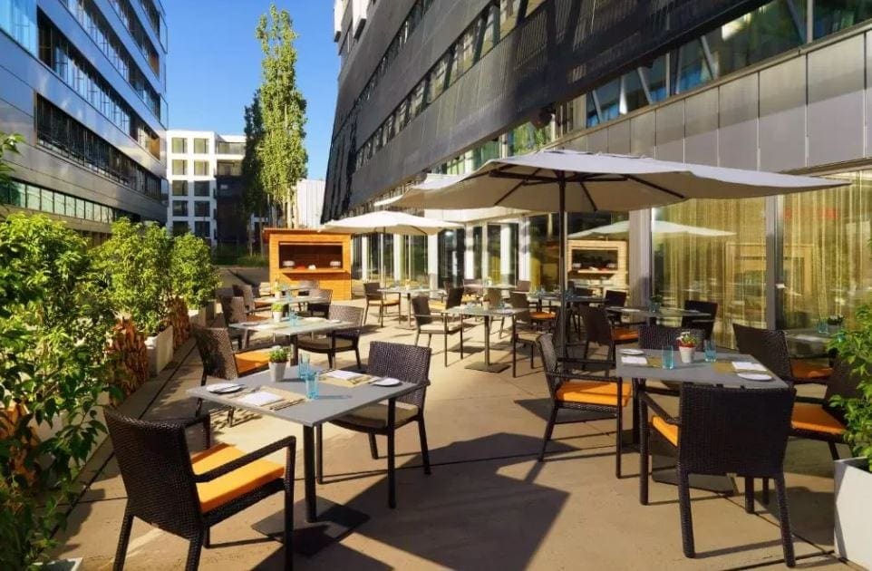 Restaurant met terras Sheraton Zurich