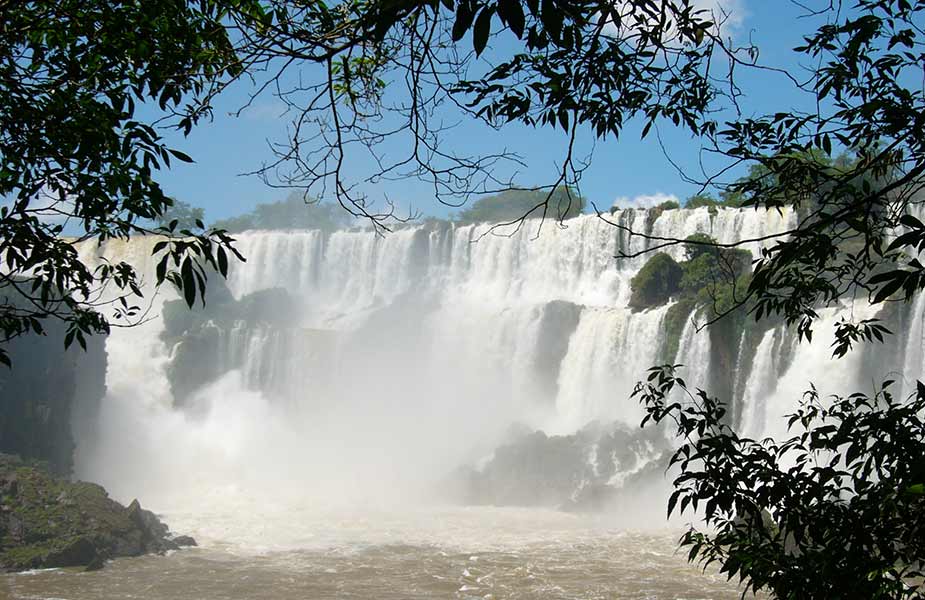 De Iguazu watervallen bij Argentie en Brazilie