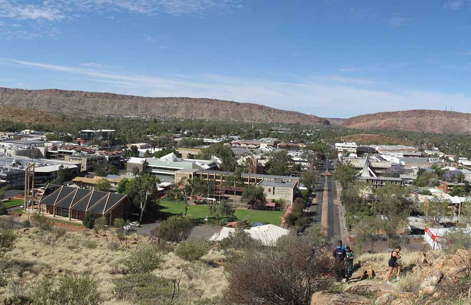 Het plaatsje Alice Springs in Australie