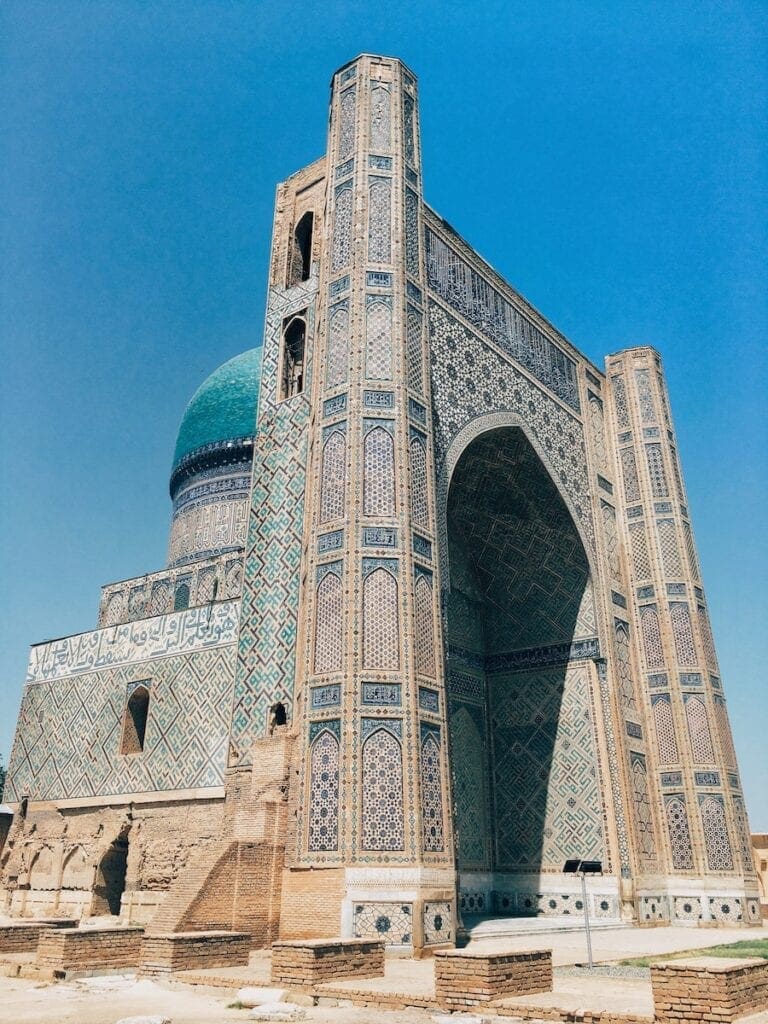 Reizen Oezbekistan, het Registan Samarkand Oezbekistan madrassa,