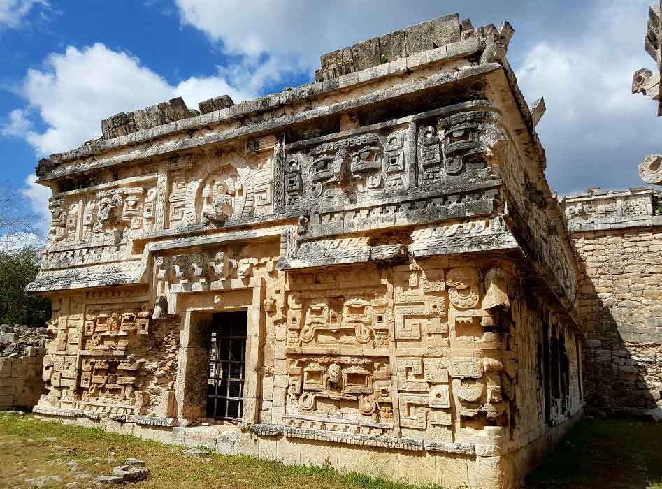 Een van de tempels van het Maya complex in Chichen Itza