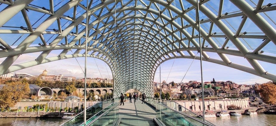 The bridge of Peace, Tbilisi (c) Mahmoud Sayed, Unsplash