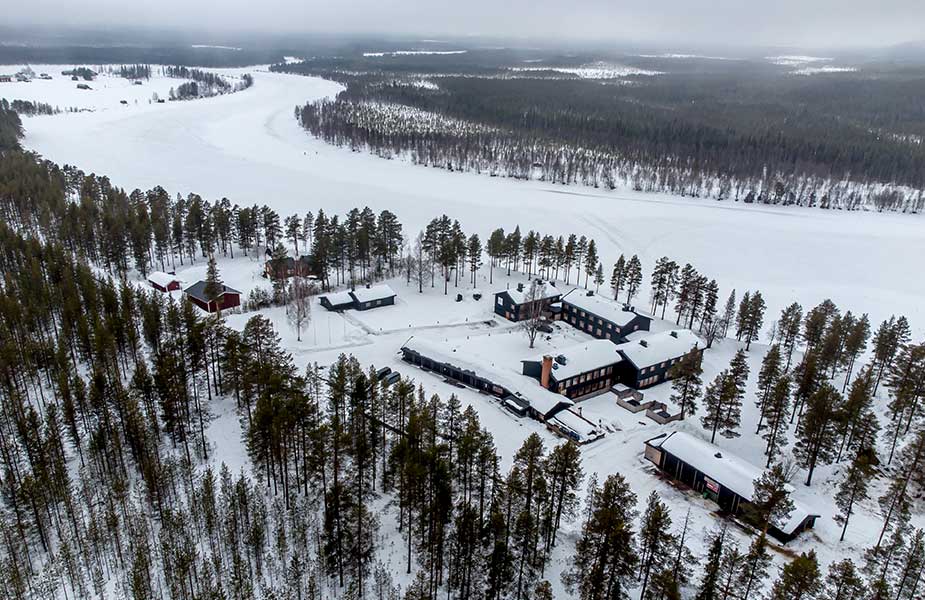 De Artic Lodge in Lapland vanuit de lucht gezien