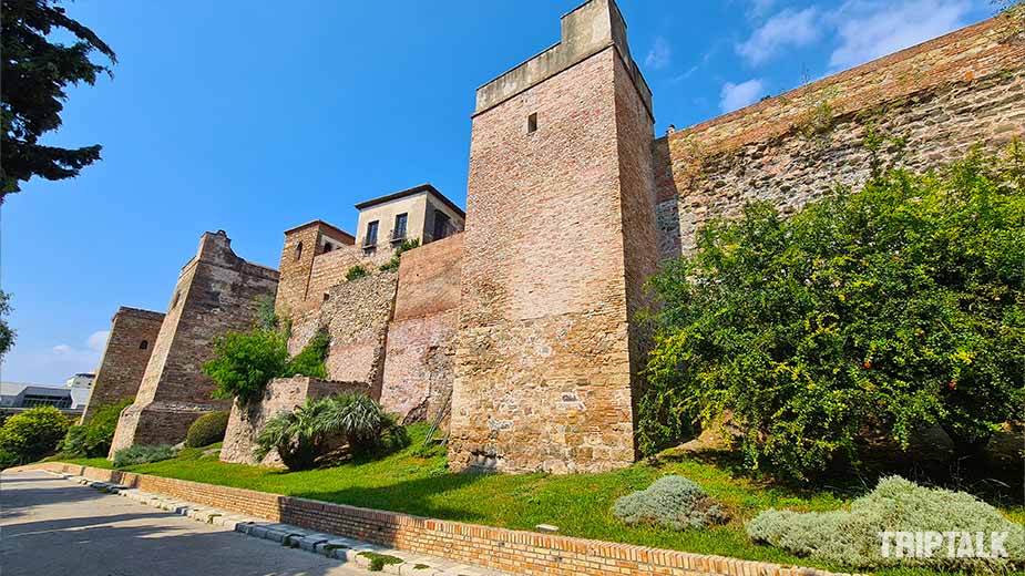 Een van de muren van het Alcazaba de Malaga