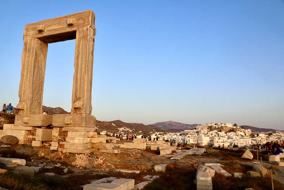 naxos apollo