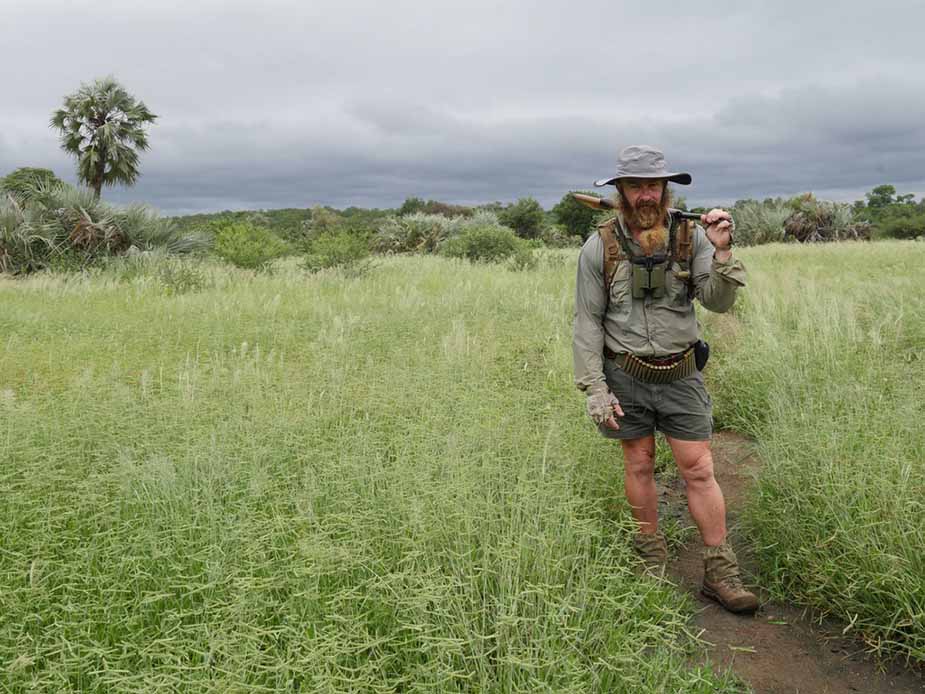 Gids bruce tijdens de trekking door Zuid-Afrika