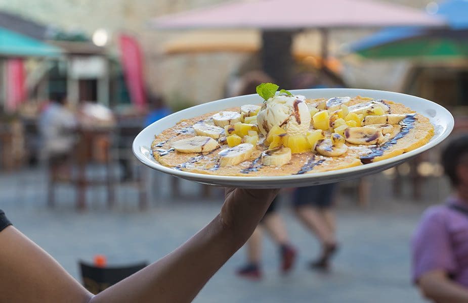 Pannenkoek met bananen bij Pancake Sensation Curacao