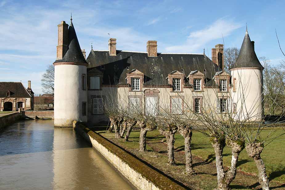 kasteel frankrijk yonne