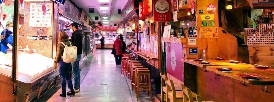 eten in markthal in madrid