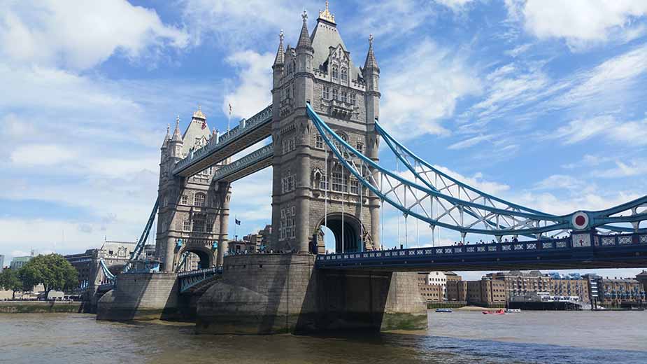 tower bridge 