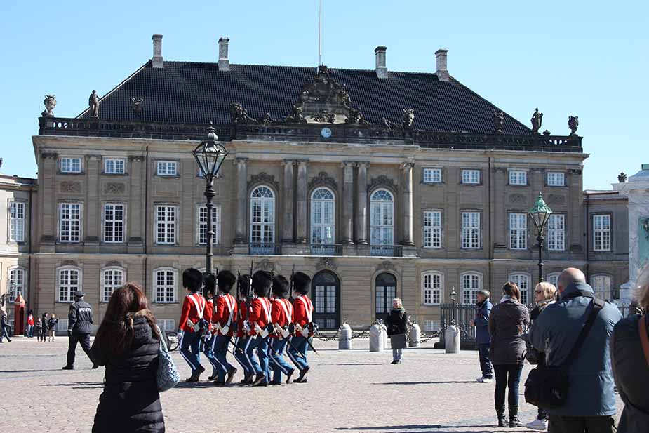 wissel van de wacht kopenhagen stedentrip