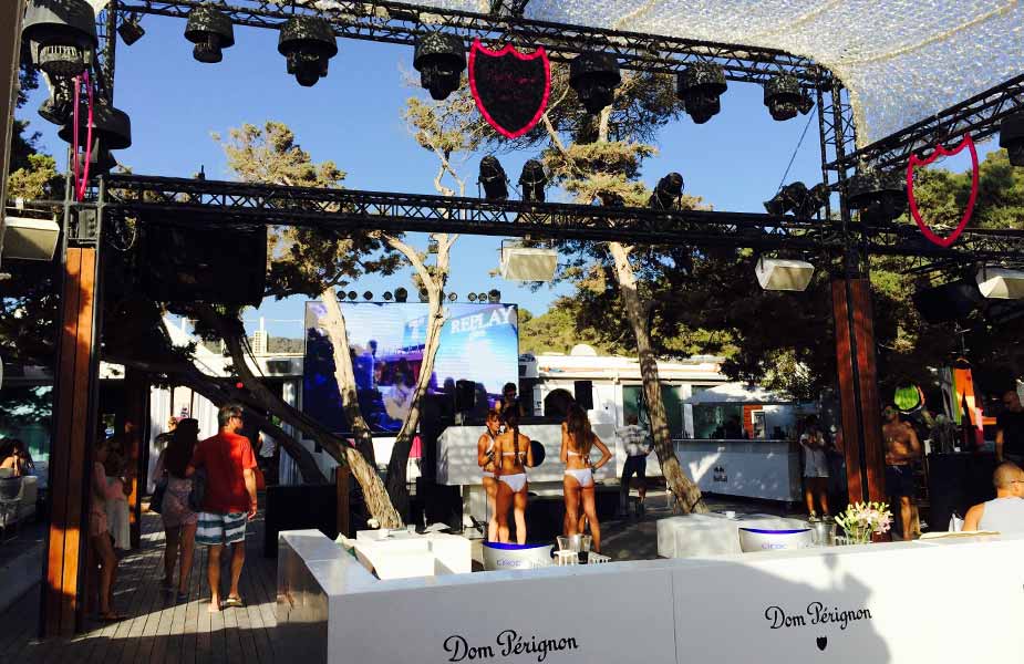 Dance bij Blue Marlin Ibiza