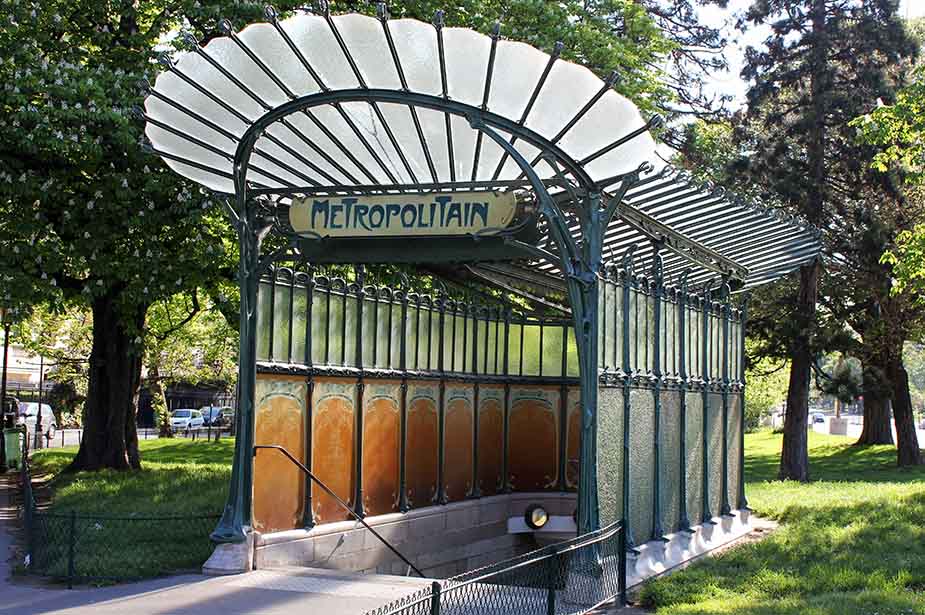 Metro Porte Dauphine parijs arrondissement 16