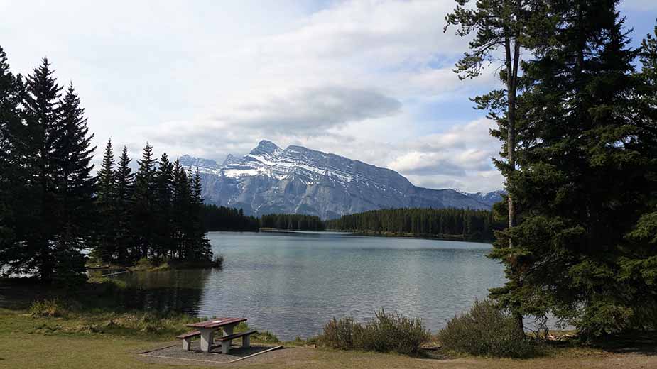 Moraine Lake wandelroutes in West-Canada